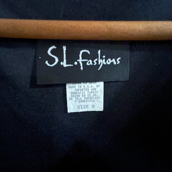 Black dress with fringe - Picture 4 of 8